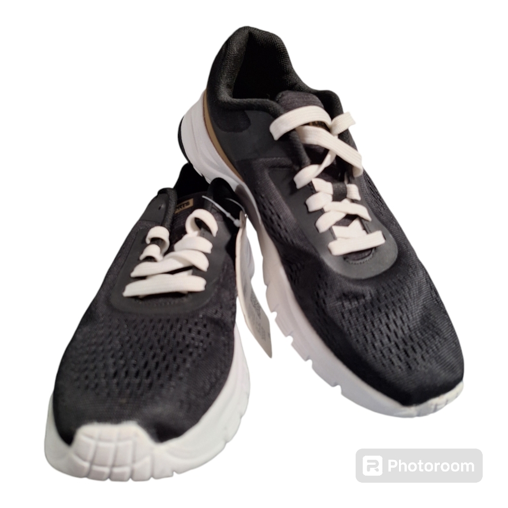 Love & Sports Lace-up Mesh Athletic Black and White Sneakers - Size 9 NWT